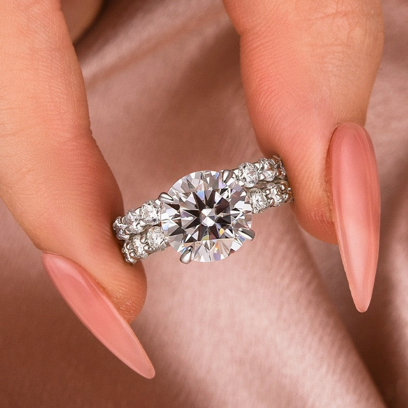 Moissanite 4.0Ct Round Cut Side Stone Travel Bridal Set Cultural Event Modern Craft