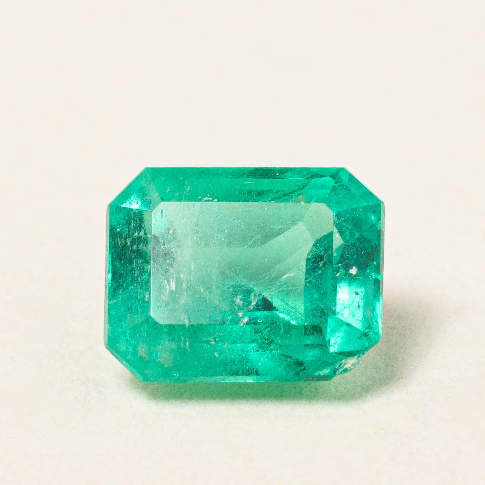 Rectangular Step Cut Loose Columbian Emerald | 0.59ct | Vibrant Shine Pieces