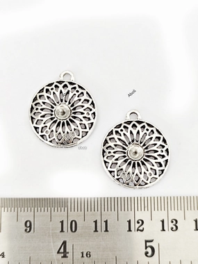 Silver filigree flower mandala charms CHM107 1 charm Street Style Winter Mood