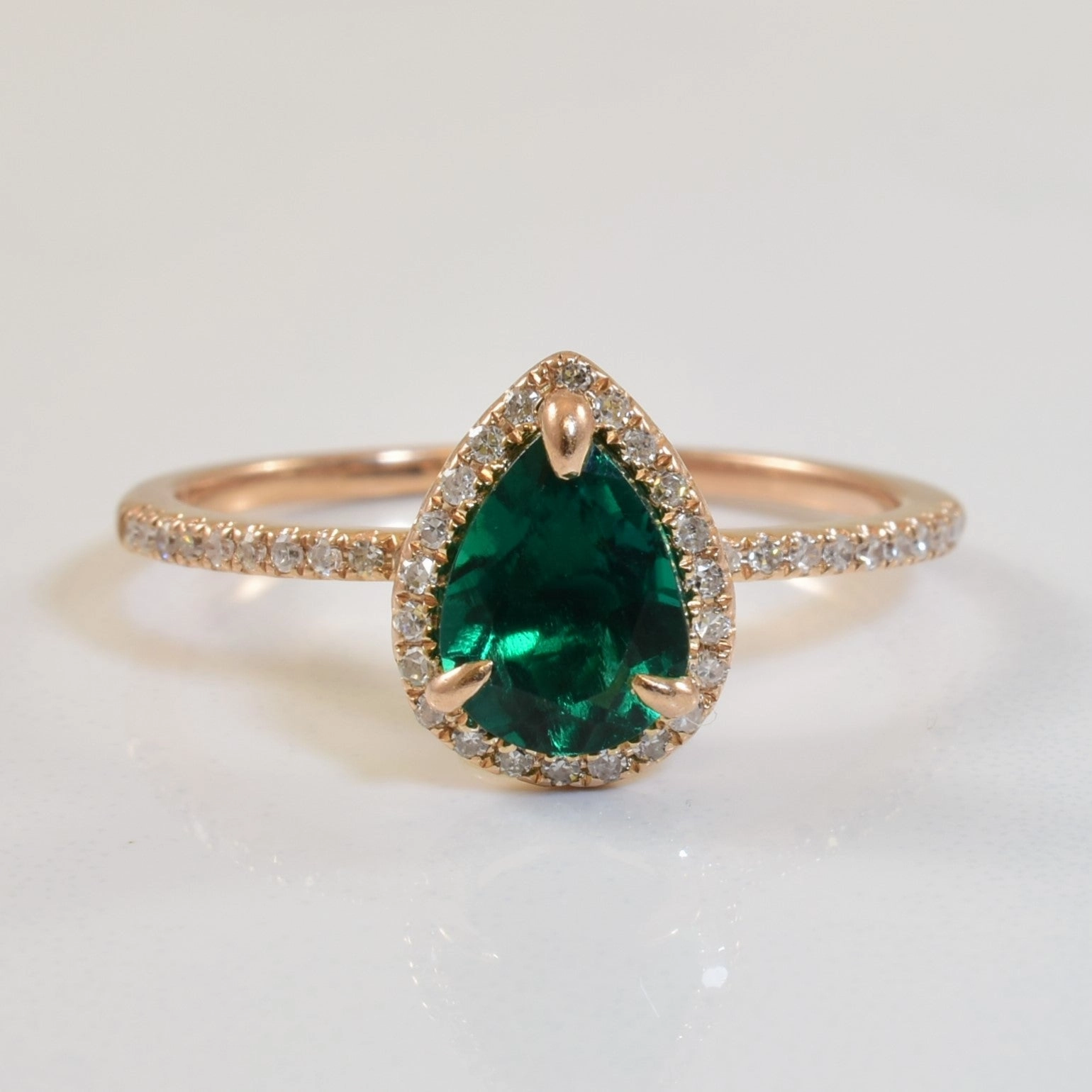 Elegant Shine Synthetic Emerald & Diamond Ring | 0.90ct, 0.15ctw | SZ 6.75 |