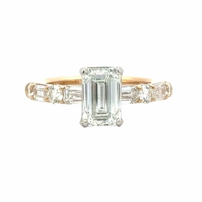 PLAT/14ky Emerald Solitaire with Baguette and Round Diamond Shank Engagement Ring (2.54cttw) Elegant Form
