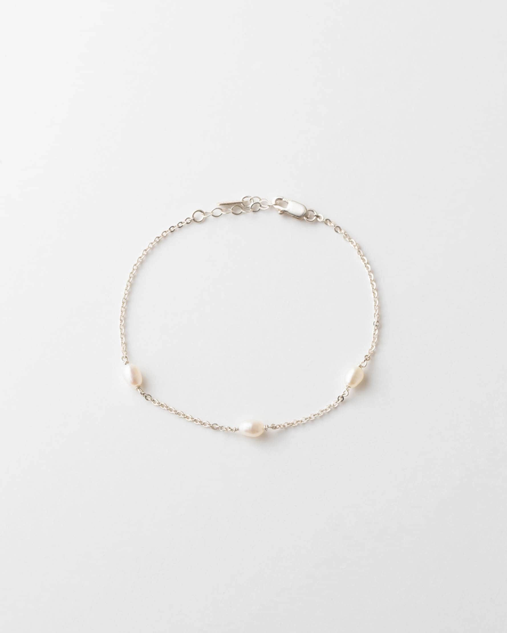 Common Variety Laser Cutouts Trinity Pearl Bracelet