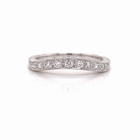 Fine Gift RIDGELAND CURVED BAND WITH FIVE DIAMOND SIDE