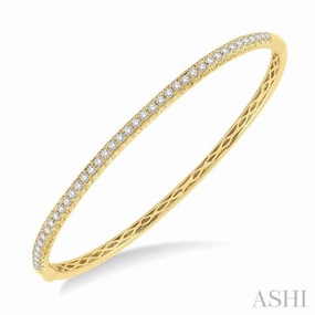Next-Gen Heirloom Pearl Embellishments 1 Ctw Round Cut Diamond Bangle in 14K Yellow Gold