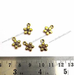 Chic Style Lightweight Fit Golden flowers Charm floral dangles CHMG07 10 charms