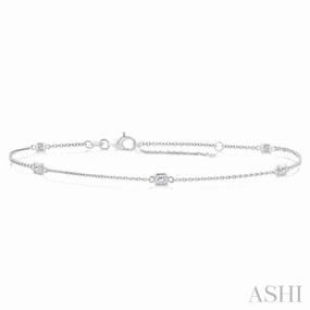 Custom Designs Unmissable Detail 1/4 Ctw Princess Cut Diamond Station Bracelet in 14K White Gold