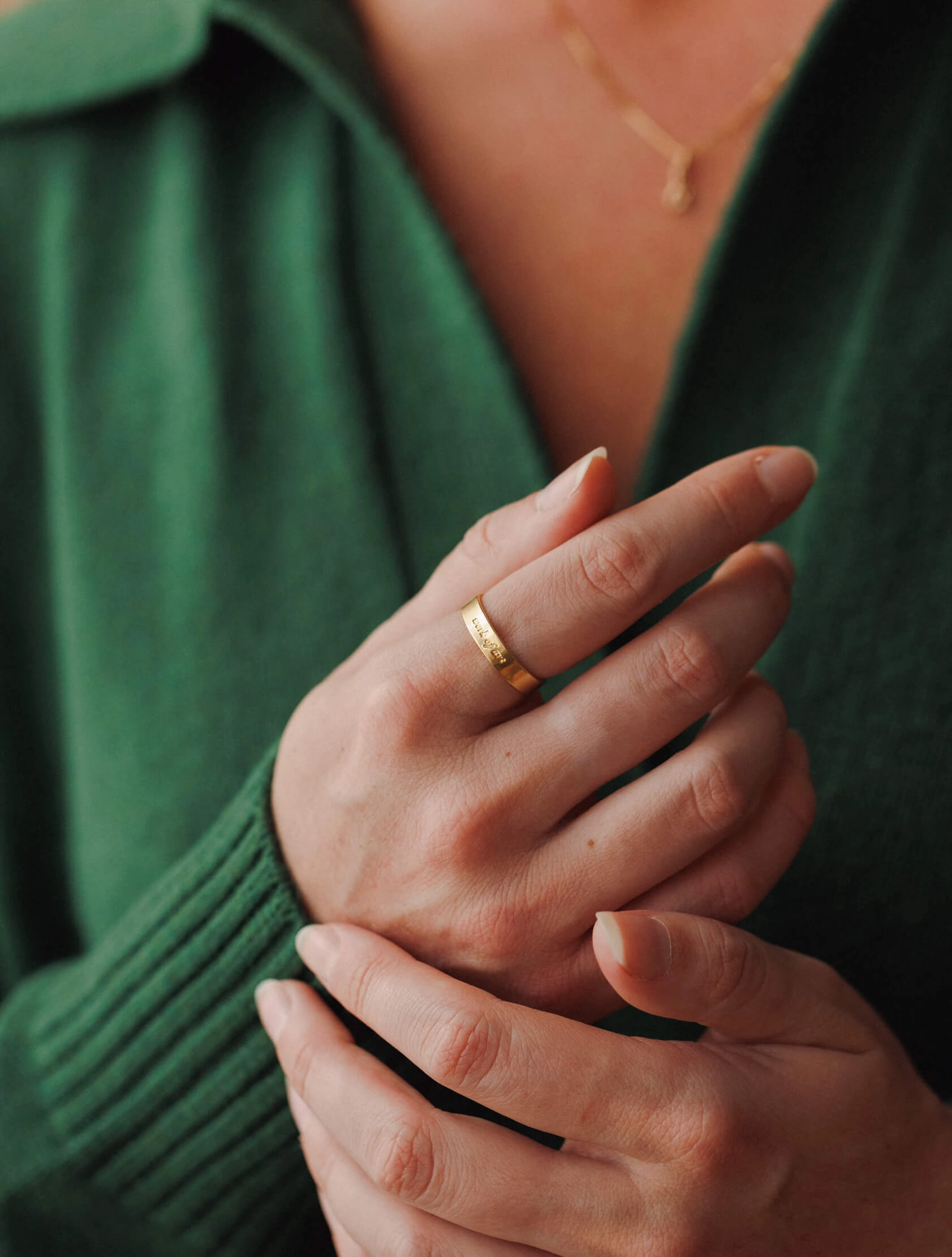 Work of Art Meuse Band Minimal Glimmer