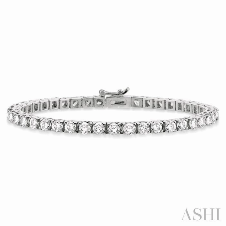 Perfectly Prepared 9 Ctw Square Shape Round Cut Diamond Tennis Bracelet in 14K White gold